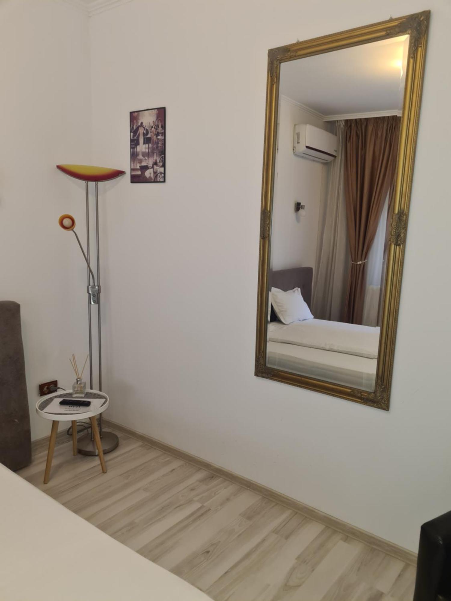 Pensiunea Corina Boutique كرايوفا المظهر الخارجي الصورة