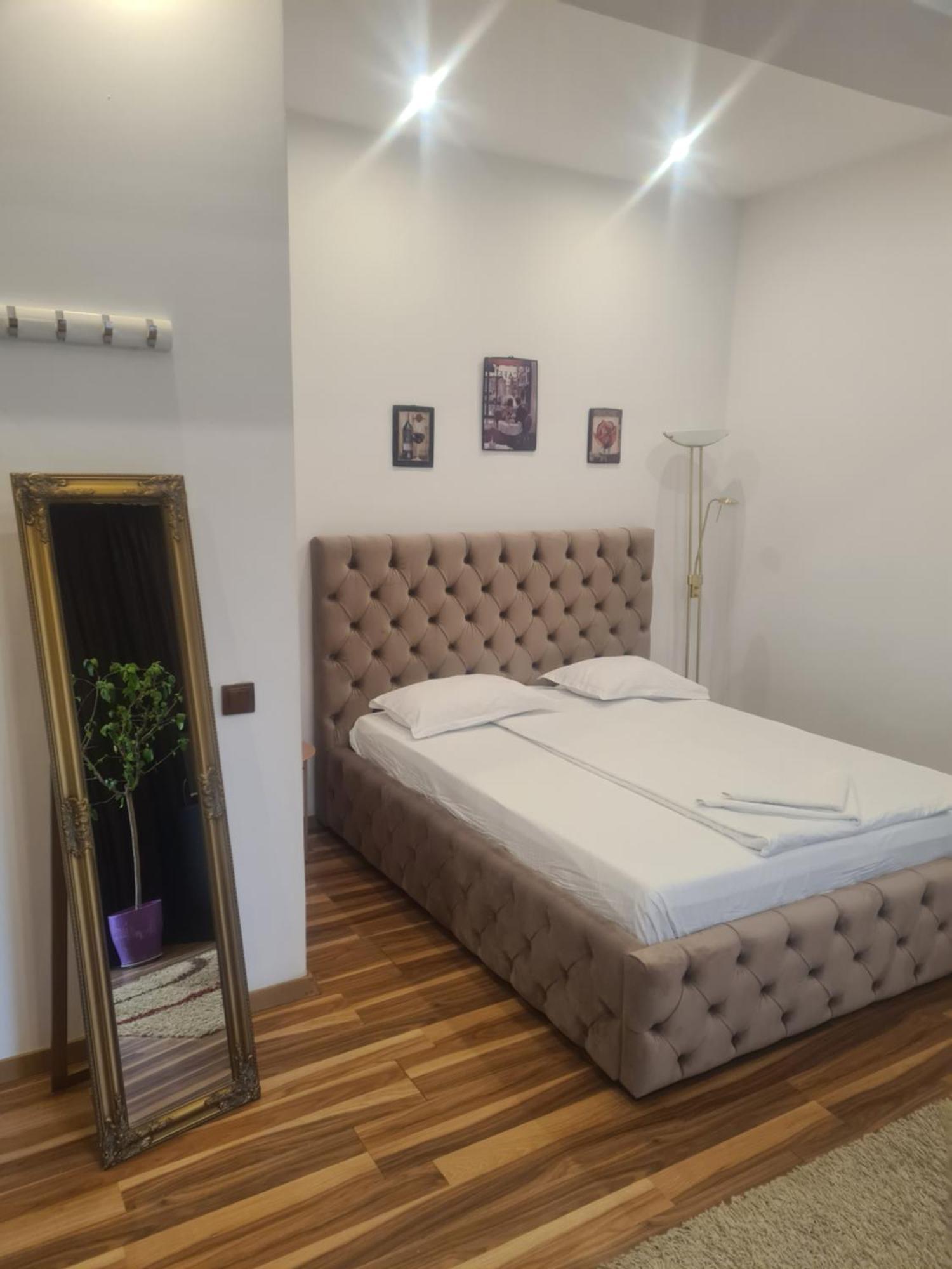 Pensiunea Corina Boutique كرايوفا المظهر الخارجي الصورة
